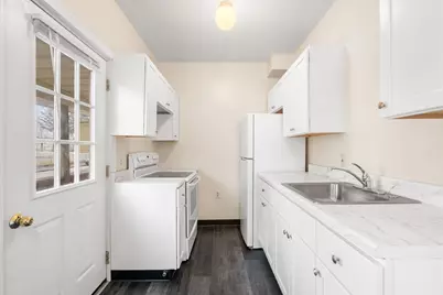 202 Coburn Street, Lowell, MA 01852 - Photo 8