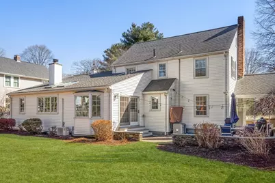 2 Cavanagh Rd, Wellesley, MA 02481 - Photo 24