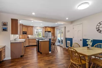 21 Potter Rd, Framingham, MA 01701 - Photo 6