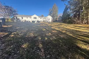 437 Salisbury St, Worcester, MA 01609 - Photo 36