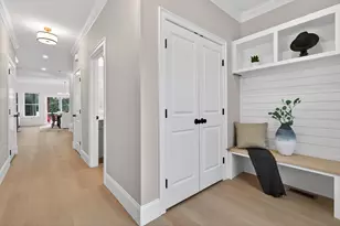 8 Dobbins St, Waltham, MA 02453 - Photo 4