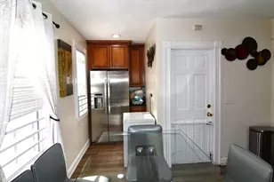 121 Cottage St, Everett, MA 02149 - Photo 10