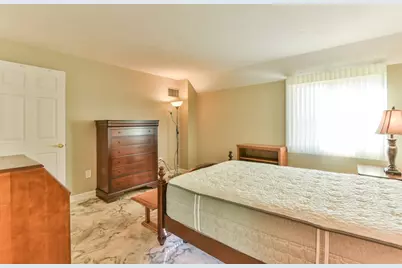 44 Elm St #306, Worcester, MA 01609 - Photo 8