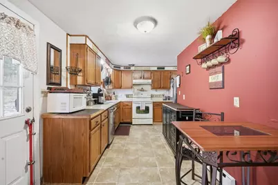 11 Laurel Ter, Westfield, MA 01085 - Photo 10