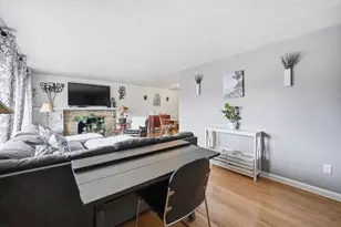11 Laurel Terrace, Westfield, MA 01085 - Photo 6