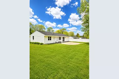 23 Dondi Rd, Brockton, MA 02302 - Photo 6