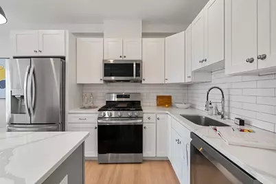 138 Centre St #3, Boston, MA 02124 - Photo 12