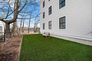 138 Centre St, Boston, MA 02124 - Photo 30