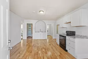 228 Daniels St, Fitchburg, MA 01420 - Photo 18