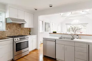 1321 Beacon St, Newton, MA 02468 - Photo 4