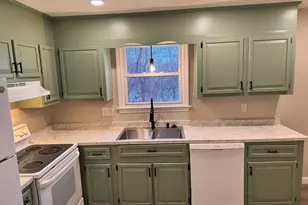 34 Gates Ln, Worcester, MA 01603 - Photo 4