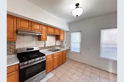 9 Fairmont Pl #1, Malden, MA 02148 - Photo 2