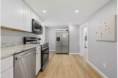 81 Bay View Drive, Shrewsbury, MA 01545 - Photo 12