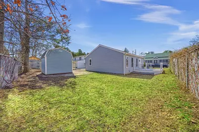 37 Frances St, Brockton, MA 02301 - Photo 10