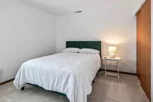 340 Sunderland Rd, Worcester, MA 01604 - Photo 22