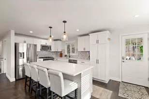 7 Manning Rd, Chelmsford, MA 01824 - Photo 2