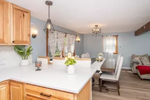 78 Precinct St, Taunton, MA 02718 - Photo 12