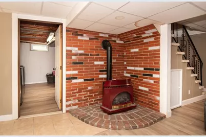 78 Precinct St, Taunton, MA 02718 - Photo 22