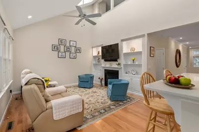 101 Godfrey Dr #101, Norton, MA 02766 - Photo 10