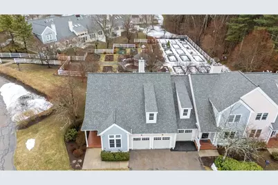 101 Godfrey Dr #101, Norton, MA 02766 - Photo 2