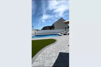 43 Gedney Dr, Peabody, MA 01960 - Photo 2