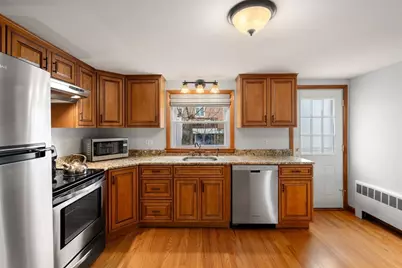 21 Lakeview Ave, Waltham, MA 02451 - Photo 10