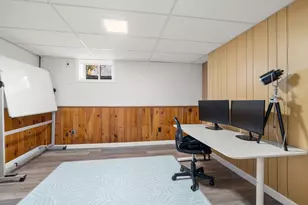 31 Potter Rd, Waltham, MA 02453 - Photo 24