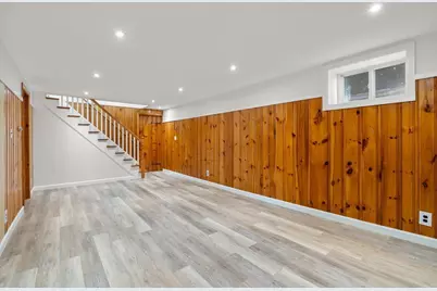 31 Potter Rd, Waltham, MA 02453 - Photo 22