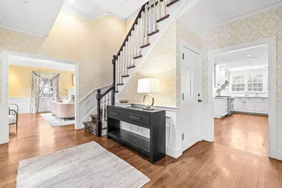 65 Woodcliff Rd, Wellesley, MA 02481 - Photo 2