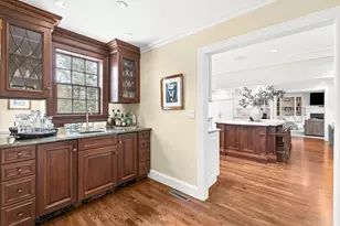 65 Woodcliff Rd, Wellesley, MA 02481 - Photo 6