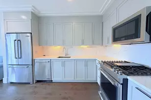 214 Market St, Boston, MA 02135 - Photo 6