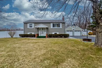 125 Pondview Dr, Ludlow, MA 01056 - Photo 2