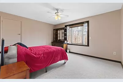 213 Henshaw St, Leicester, MA 01524 - Photo 18