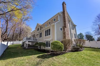 11 Bobolink Rd, Wellesley, MA 02481 - Photo 32