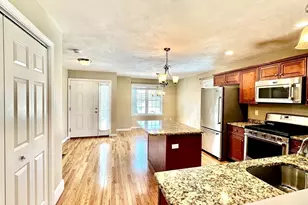 87 South St, Plainville, MA 02762 - Photo 2