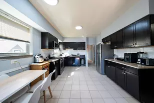 27 Wave, Revere, MA 02151 - Photo 2