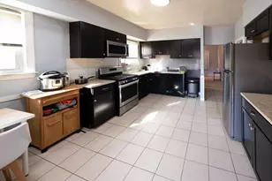 27 Wave, Revere, MA 02151 - Photo 24