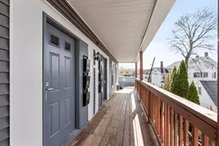 7-11 Gibbs Ct, Waltham, MA 02452 - Photo 4