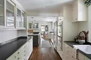 10 Lanark Rd, Wellesley, MA 02481 - Photo 14