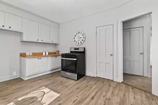 318 Charles St, Fitchburg, MA 01420 - Photo 10