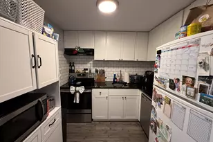 99 Fountain Ln, Weymouth, MA 02190 - Photo 2