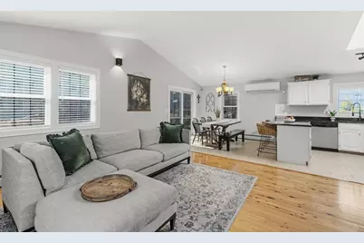 58 Bowler St, Fall River, MA 02723 - Photo 2