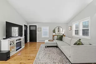 58 Bowler St, Fall River, MA 02723 - Photo 4