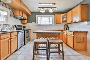 12 Linden Rd, Melrose, MA 02176 - Photo 12