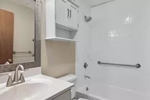 80 Foster St, Peabody, MA 01960 - Photo 10