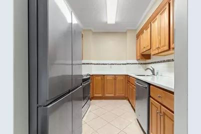 180 Green St #101, Melrose, MA 02176 - Photo 12