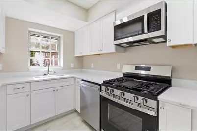 116 Lake Shore Road #4, Boston, MA 02135 - Photo 4