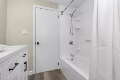 23 Sunrise Ave, Stoneham, MA 02180 - Photo 20