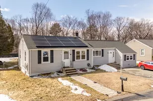 37 Reeds Ln, Holbrook, MA 02343 - Photo 1
