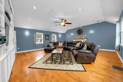 8 School St, Groveland, MA 01834 - Photo 28